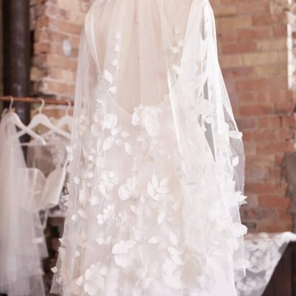 Floral wedding veil - Maggie Sottero Lavinia Fingertip Veil in Ivory